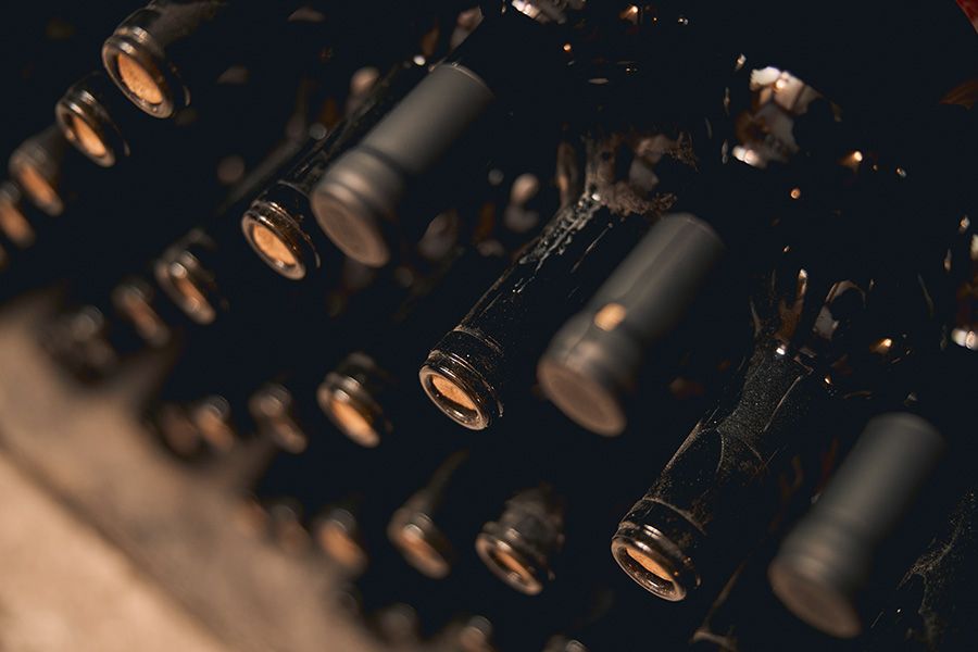 Cómo almacenar el vino en casa: 5 consejos esenciales